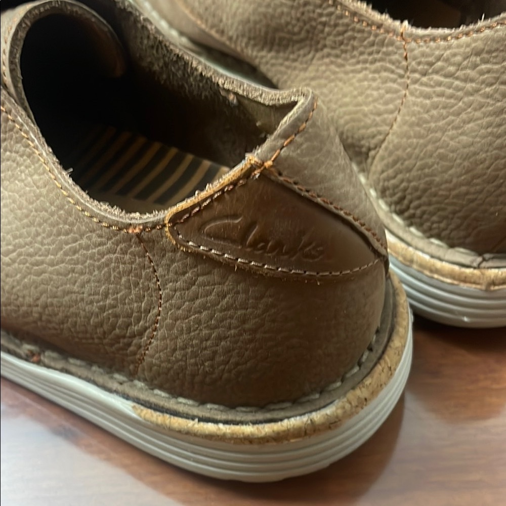 Clarks Brown Oxfords with Lace-Up Style and Rounded Toe - Picture 6 of 6